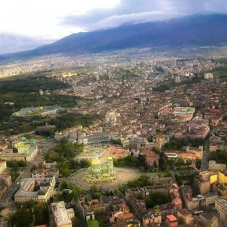 Апартаменты Near Paradise Centre