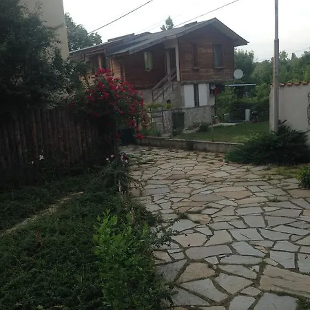 Near Paradise Centre Апартаменты София